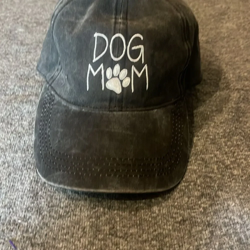 David and Young dog Mom hat